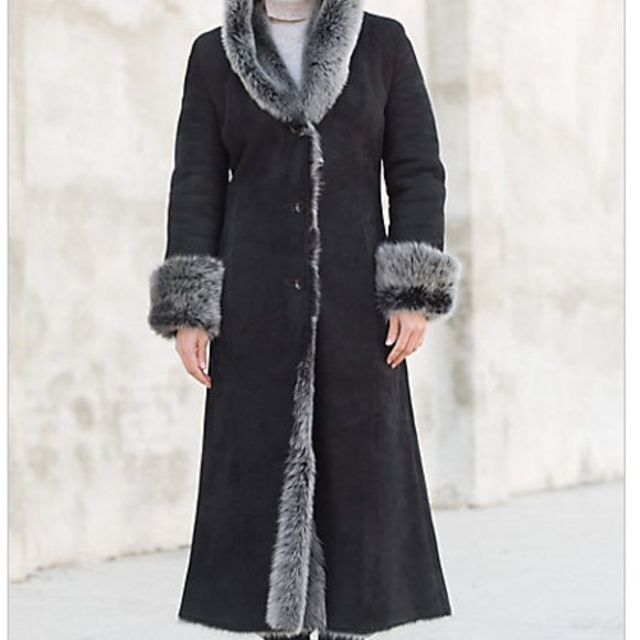 Women's Full-Length Hooded Sheepskin Coat - Picture 4 of 6